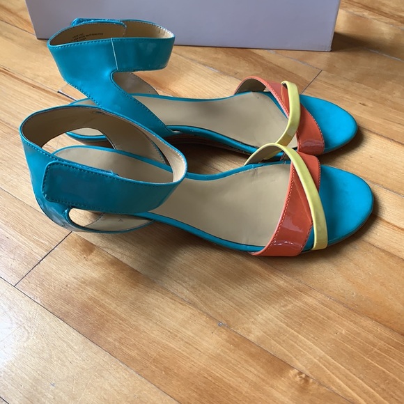 Multicolored Nine West Sandals 👞 size 7.5 - Picture 4 of 10